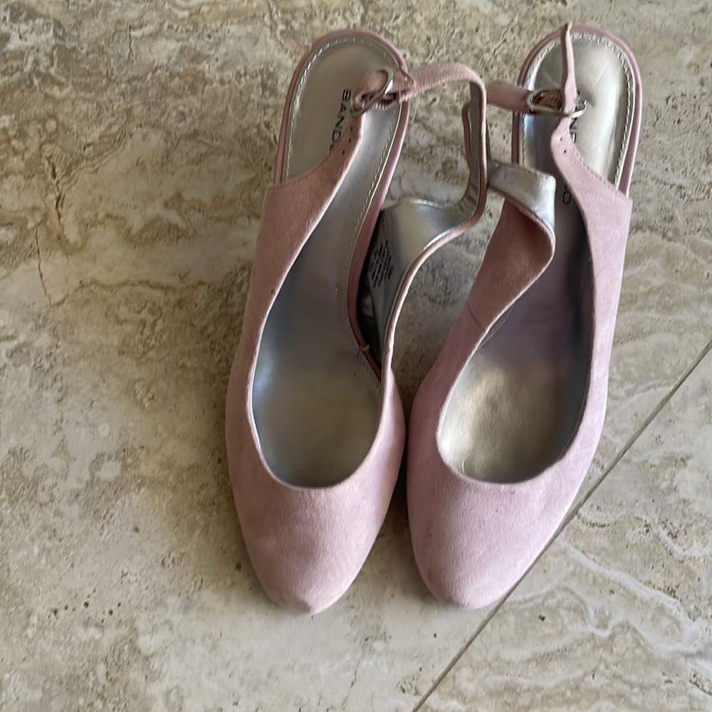 Bandolino Pink Suede Sling backs